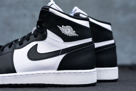 nike jordan schwarz weis|air jordan 1 Nike.